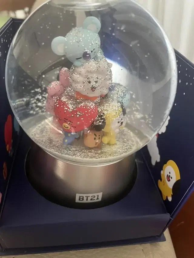 BT21 스노우볼