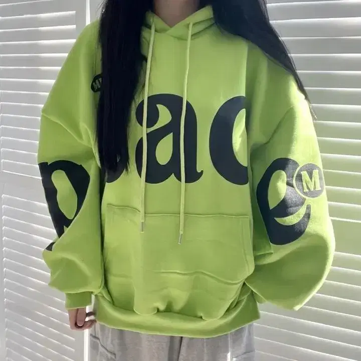 PEACE 쭈리기모 후드(라임)