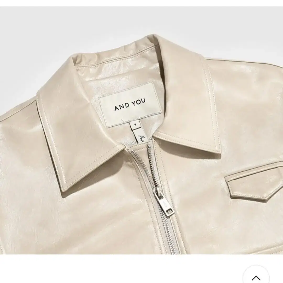 앤유 Leather crop jacket (Light beige)