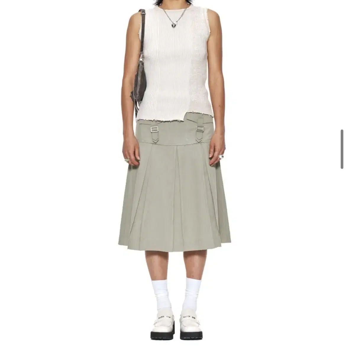 Matin Kim 마뗑킴 BOTTOM PLEATS CARGO SKIRT