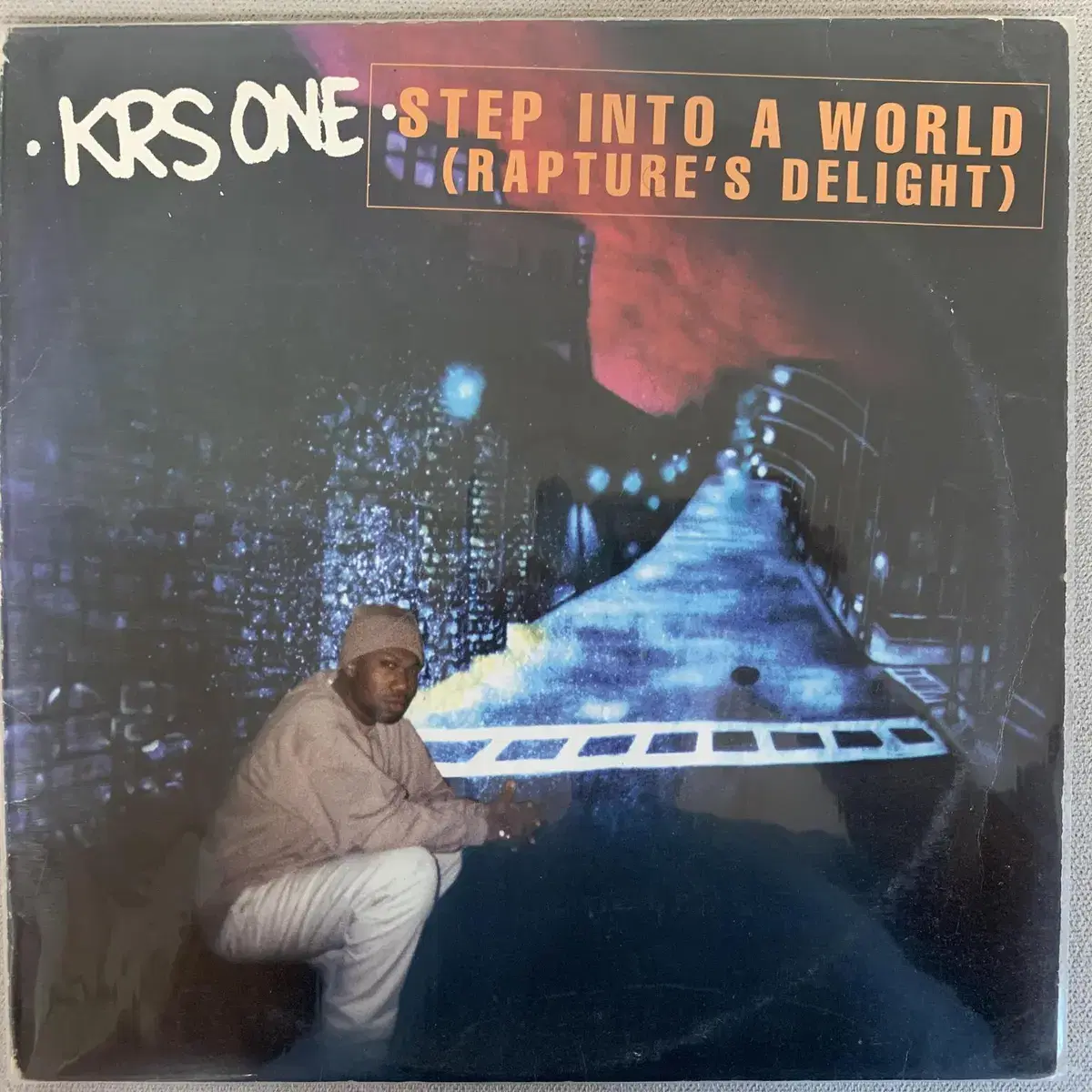 [HIPHOP] KRS-One - Step Into A World