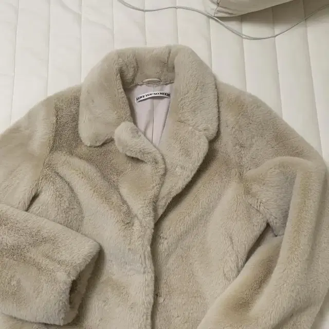 스키니피그 cozy fur jacket