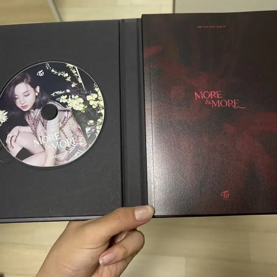 트와이스 more&more 앨범 3장 cd포함