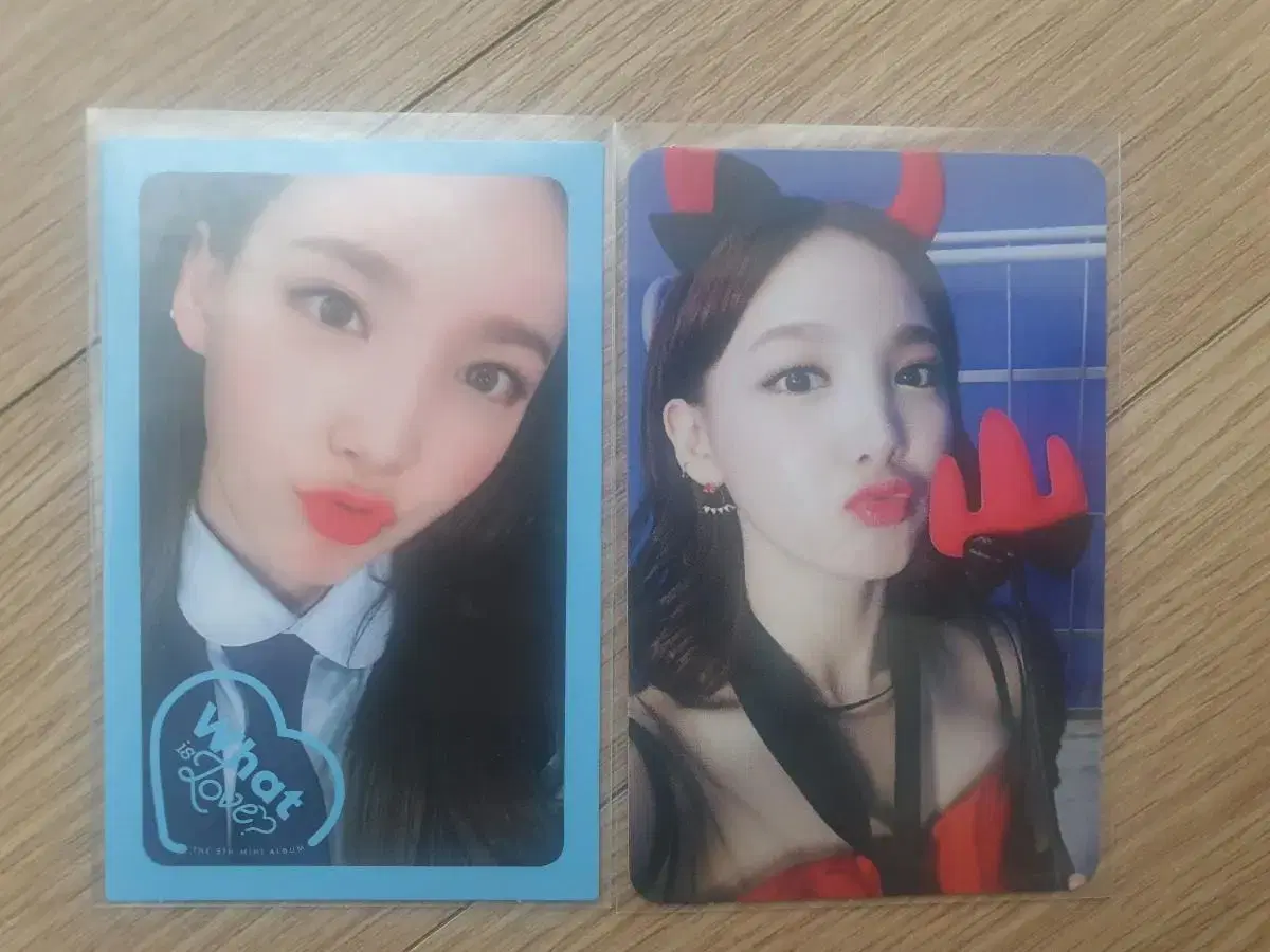 Twice school uniformsNayeon DevilNayeon photocard bulk