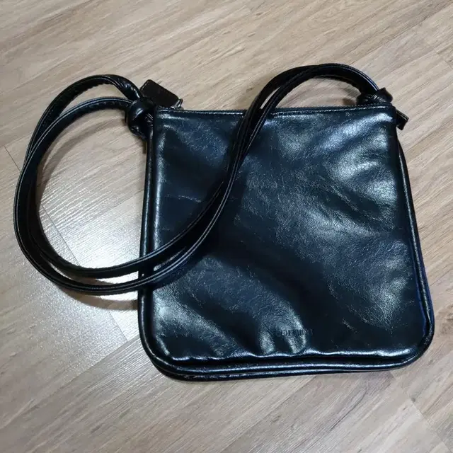 여밈 mini square bag (wrinkle)