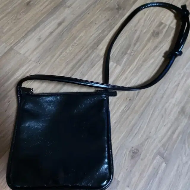 여밈 mini square bag (wrinkle)