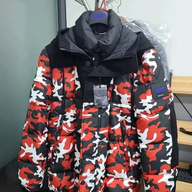 키톤 투톤 후드 파카 (Kiton Down hooded parka)