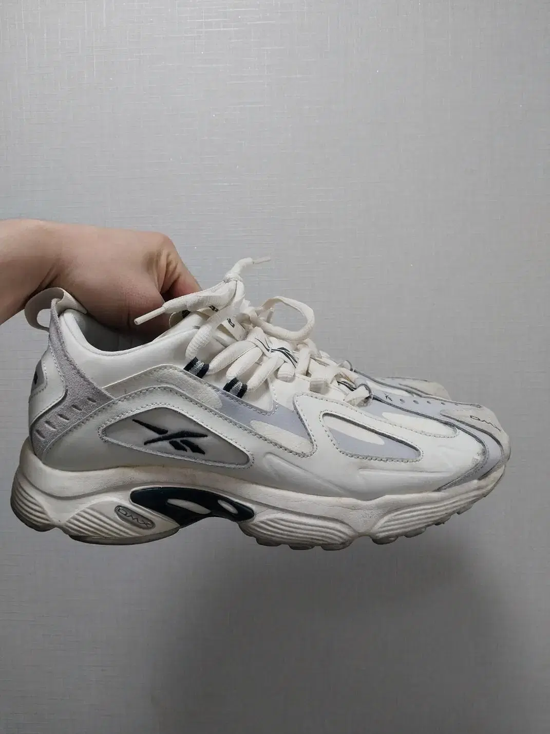 (260) Reebok DMX1200 Running Shoes CN7591