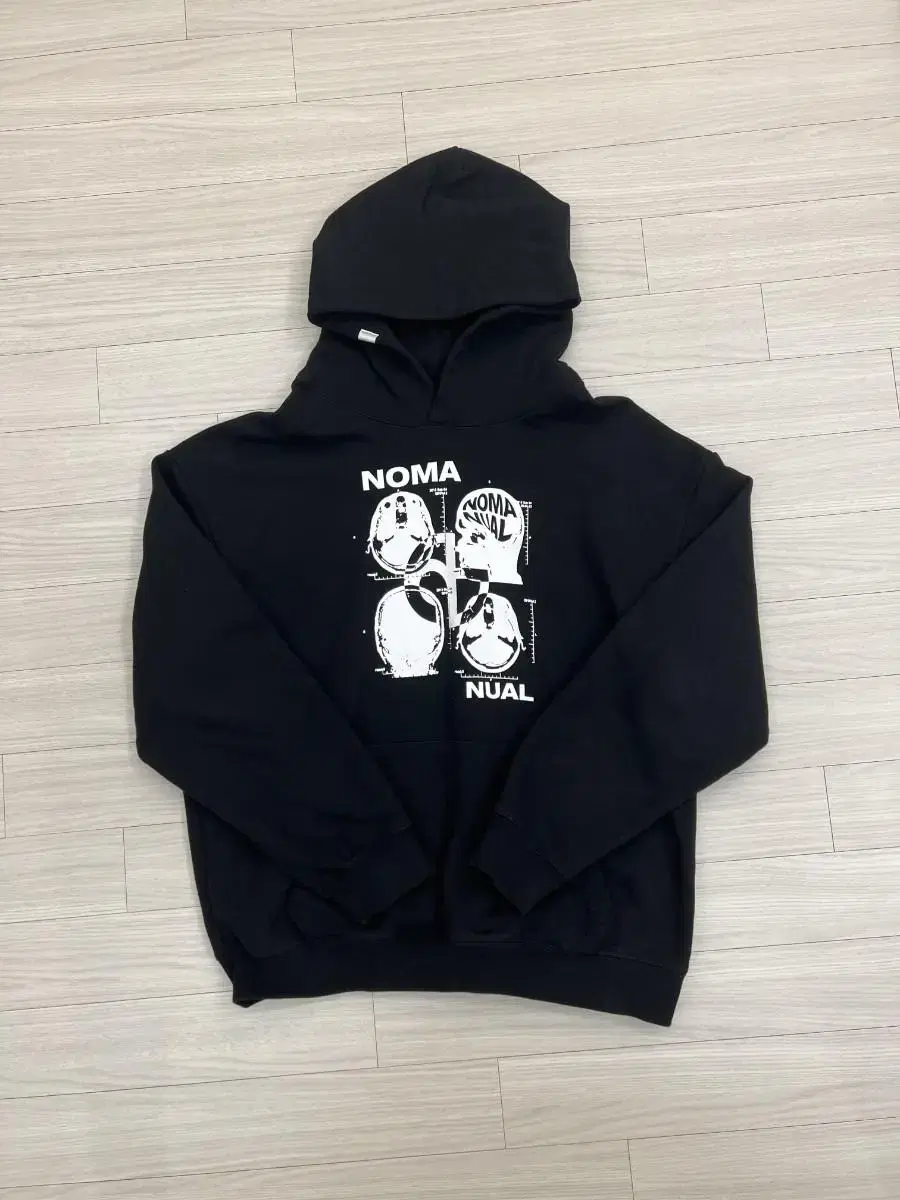 노매뉴얼 MRI HOODIE-black