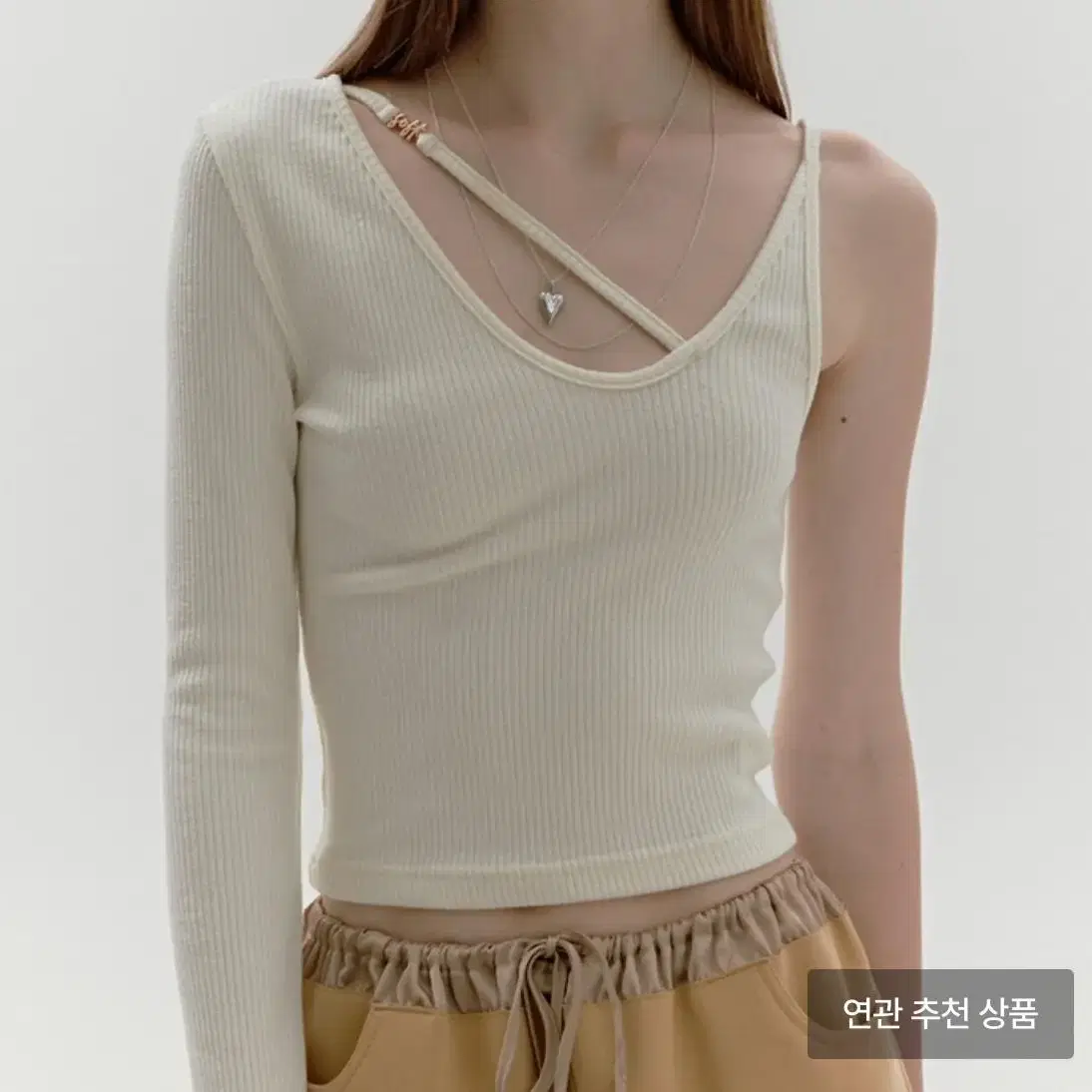 소프트 서울 ONE-SHOULDER LONG SLEEVES TOP [IV