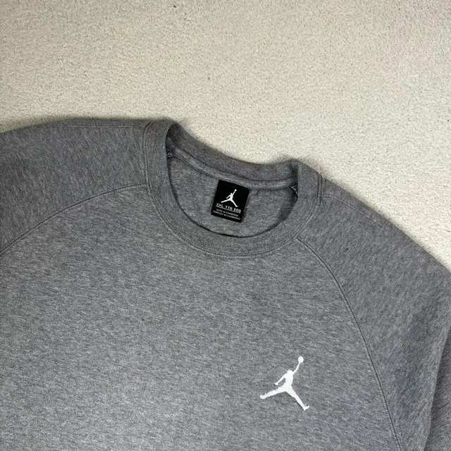 NIKE JORDAN 나이키 조던 회색 맨투맨