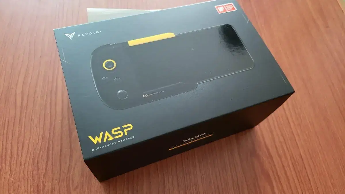 FLYDIGI NEW WASP 한손 게임 패드