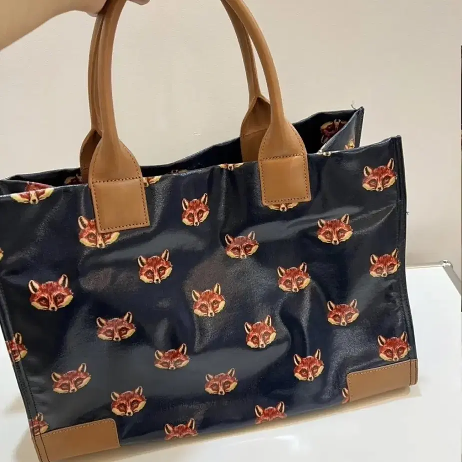 Tory Burch 토리버치 fox 토트백