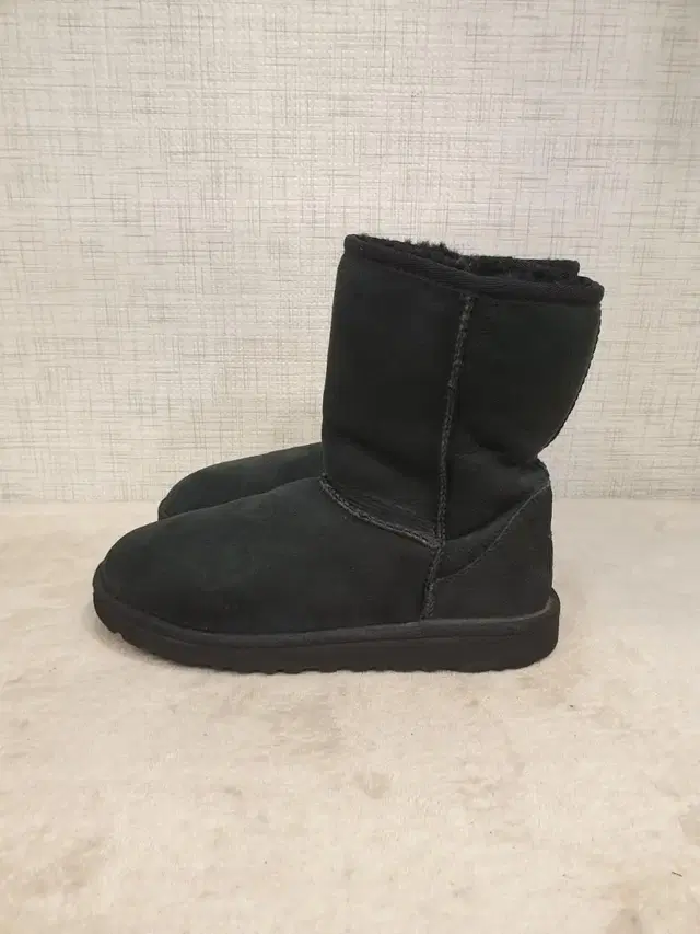 UGG 어그부츠 양털부츠 230