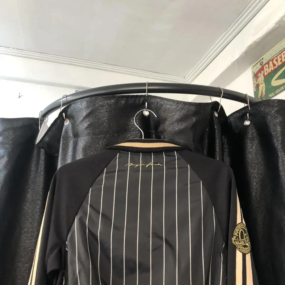 Vintage majah flavah gold black zip up