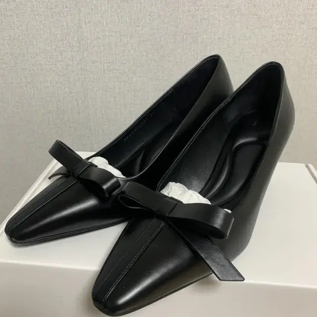 240 슈콤마보니 블랙 힐 구두 pumps DG1BA23501BLK