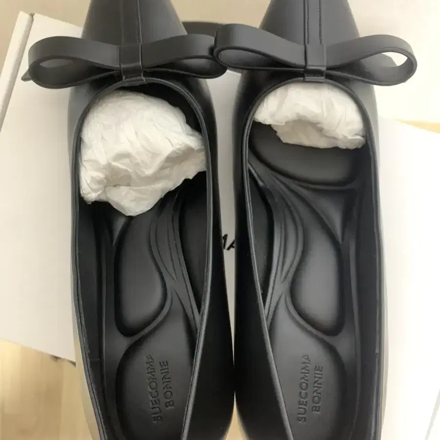 240 슈콤마보니 블랙 힐 구두 pumps DG1BA23501BLK