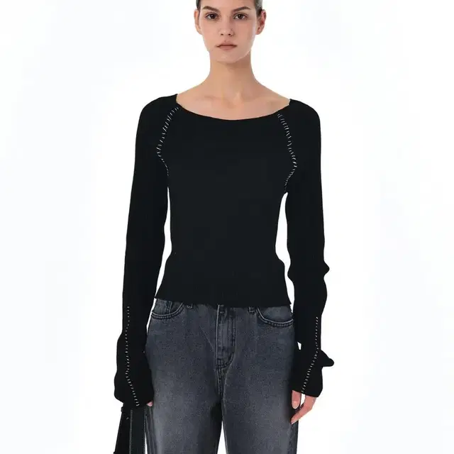 마뗑킴 RAGLAN STITCH KNIT TOP IN BLACK