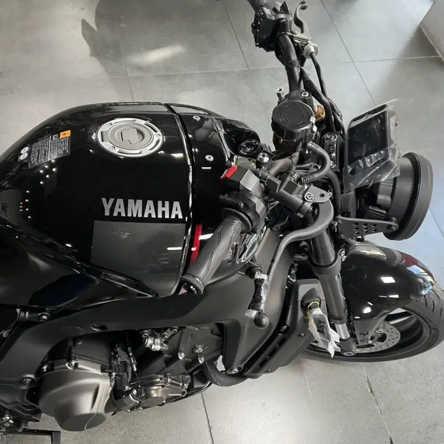 2022년식 야마하 XSR900 미드나이트 블랙 신차 판매합니다