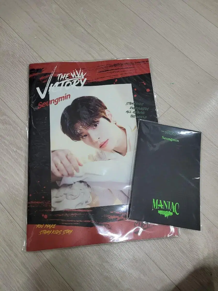 Straykids seungmin pop up photobook+maniacnecks