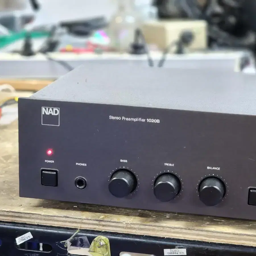 NAD 1020B 프리앰프 팝니다.