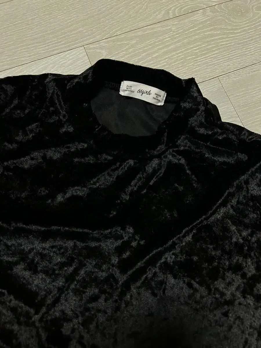 Six Girls Velvet Blouse in Black