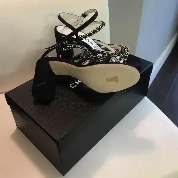 샤넬 샌달 고급 구두 Chanel Shoes 정품샌들