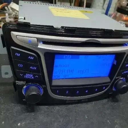 엑센트 불투 CD.USB.AUX.RADIO.