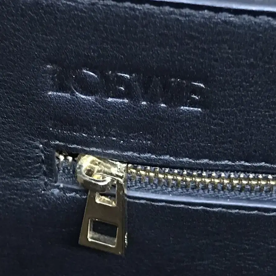 로에베 토스트 토트백(Loewe Toast logo )