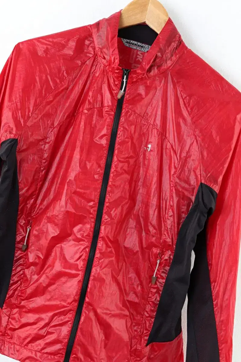 (M) BLACK YAK ZIP-UP WINDBREAKER JACKET DAMAGE MOUNTAINEERING LIGHTWEIGHT RED IOVINTAGE