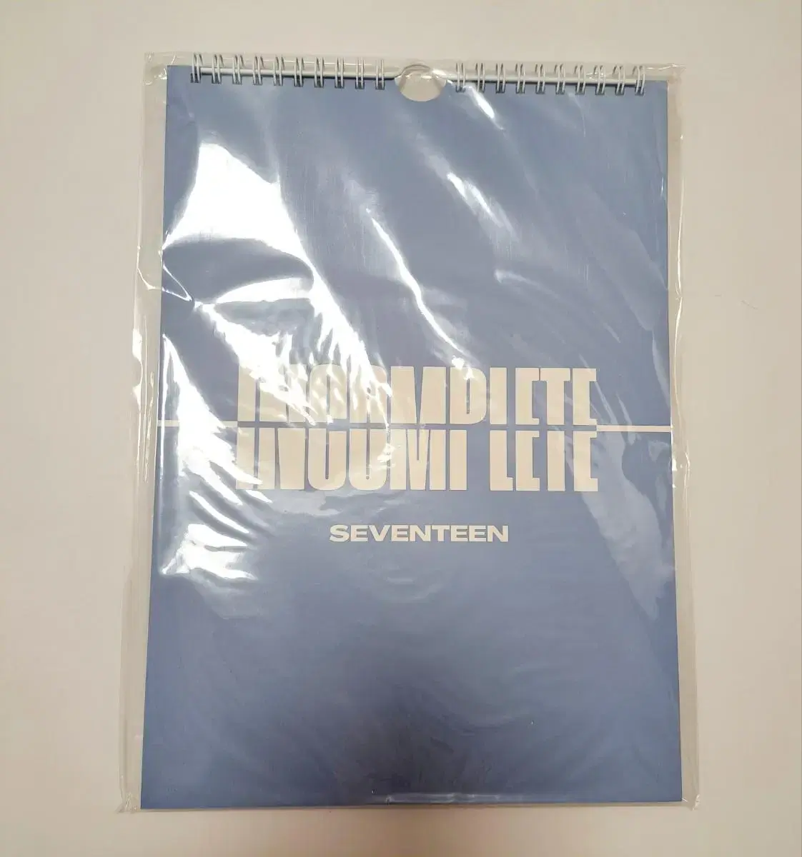 [Free Shipping] (Unsealed) seventeen In-Completion Calendar