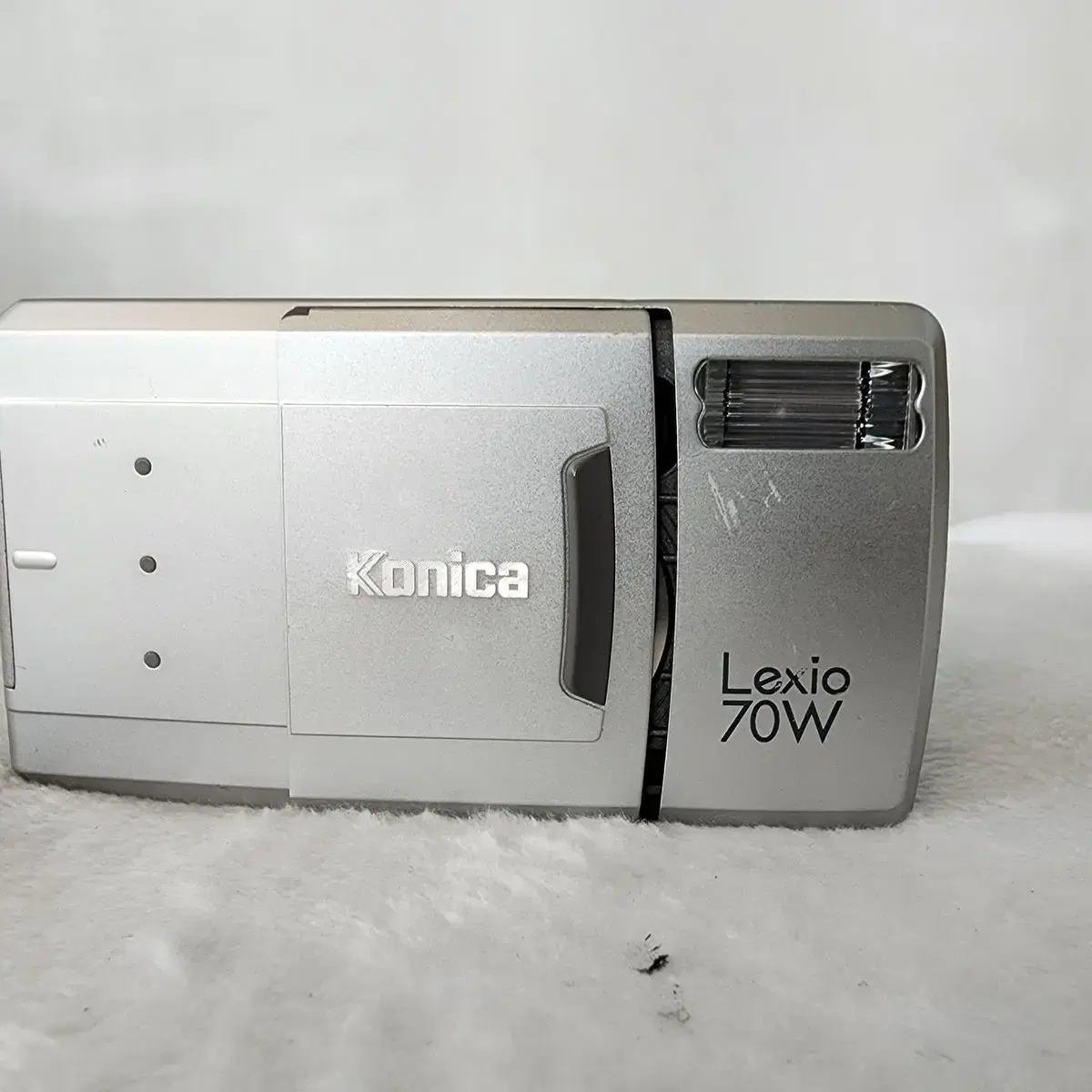 KONICA Lexio 70W 28~70mm