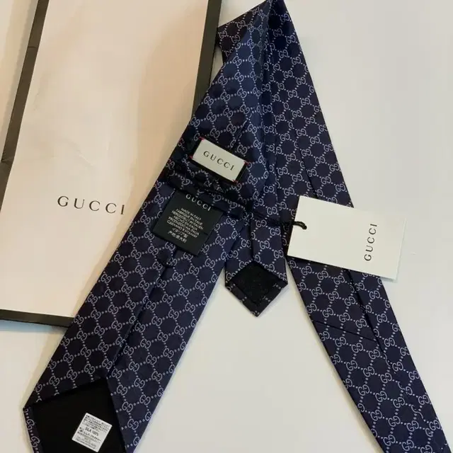 (새상품) 구찌(GUCCI) GG모노그램 명품넥타이 신형라벨 실크정장타이