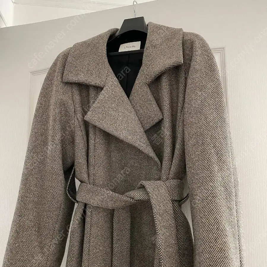 Lemaire Asymetrical Wool Wrap Coat (34)