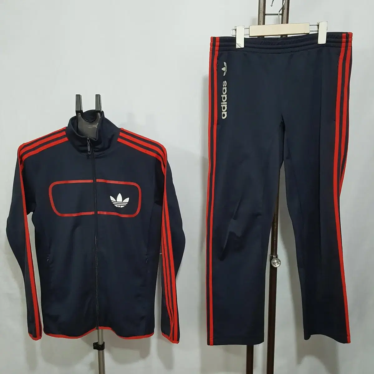 Adidas Firebird Training Clothes Set Size 110 37" Oilcloth