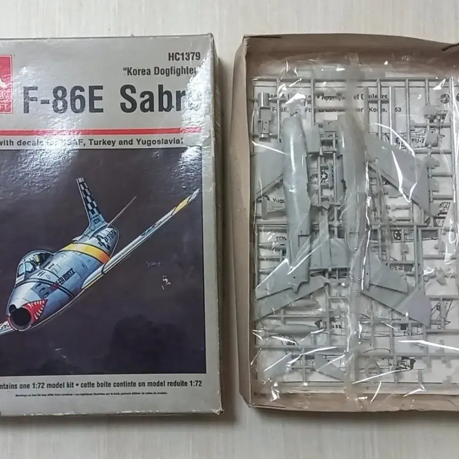 하비 크래프트 1:72 F-86E Sabre