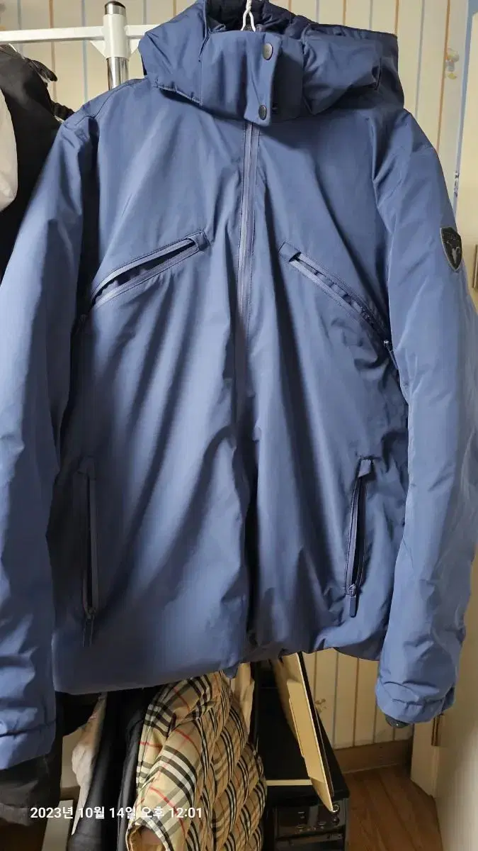 Novice Men's Puffer Down Jacket (size L)