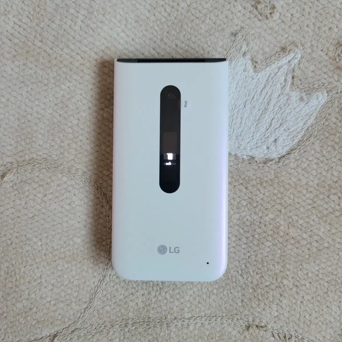 LG폴더2 화이트 Y120L..8GB..유심3사가능