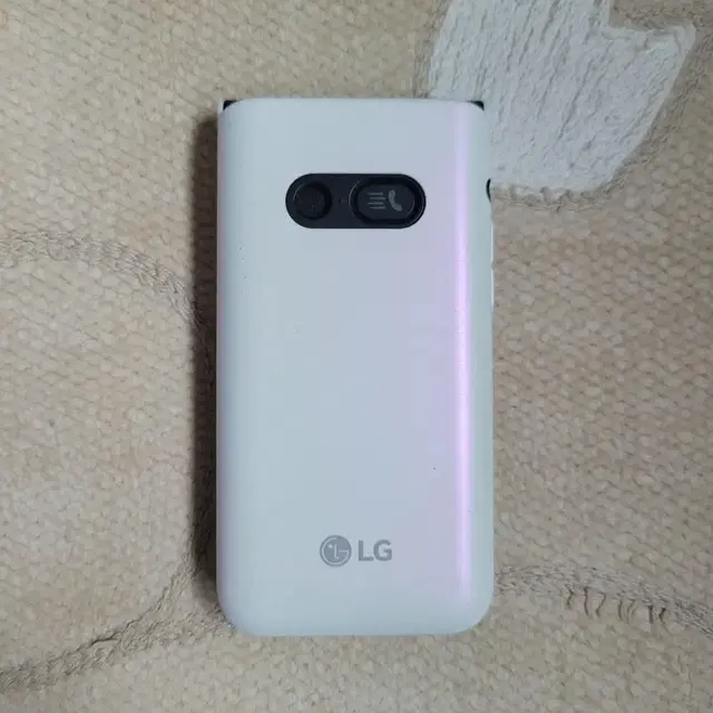 LG폴더2 화이트 Y120L..8GB..유심3사가능