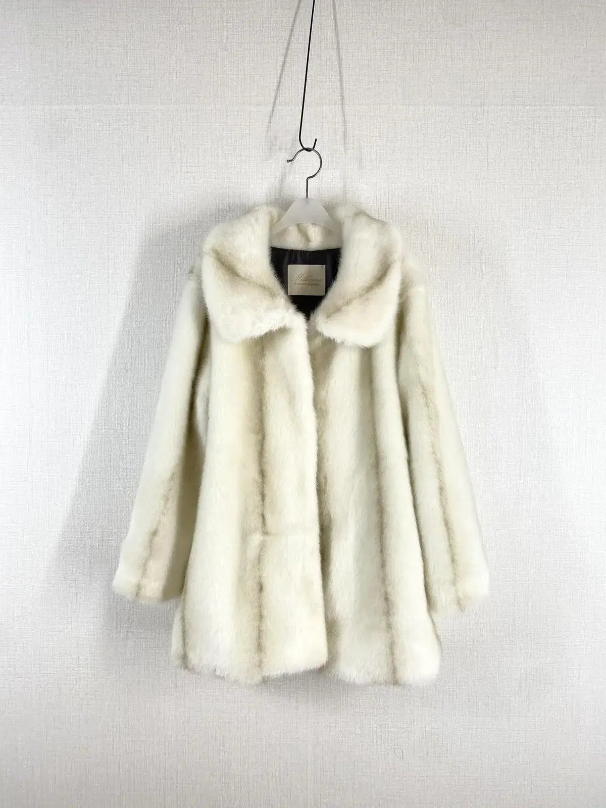 밀크코코아퍼코트lauren cream faux-furcoat,c13