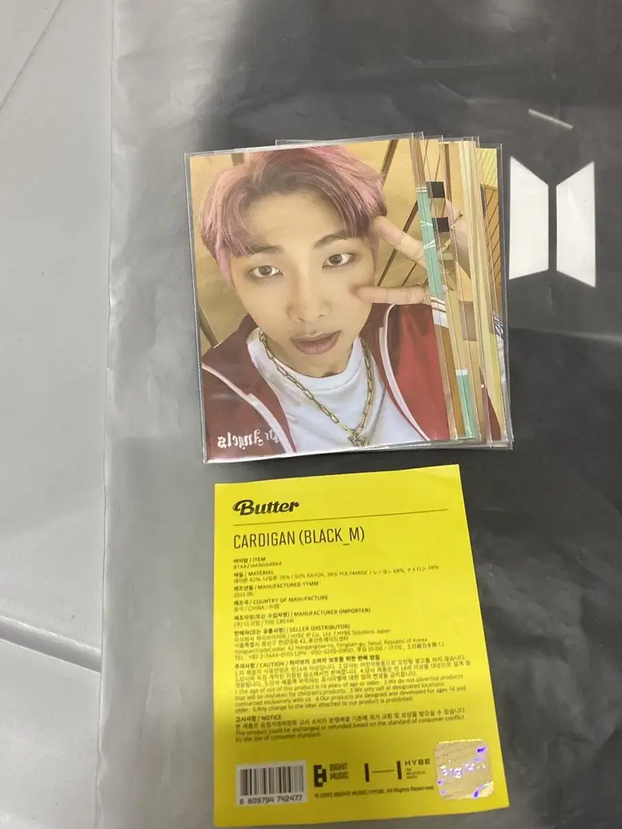 BTS Butter Goods Cardigan, photocard in bulk