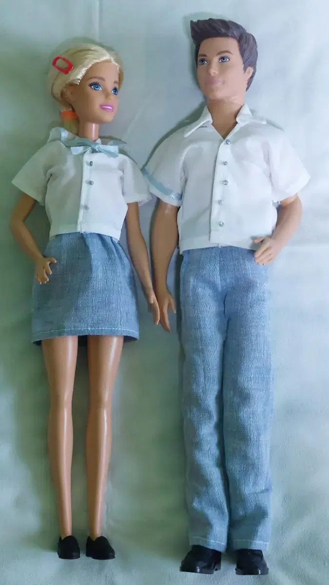 Barbie doll clothes (school uniforms)