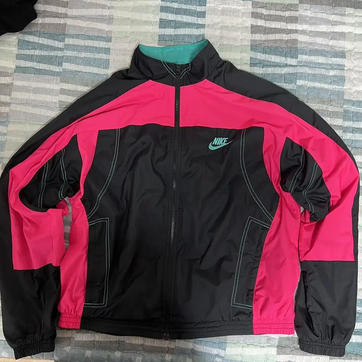 [M] Nike x Atmos Windbreaker