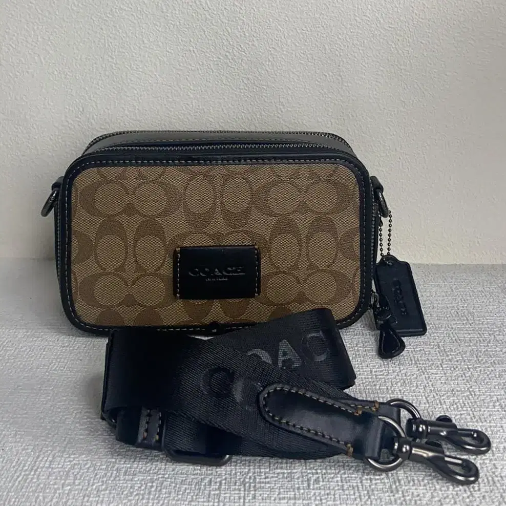 코치 COACH CM109 cpn 남자 가방 와이어트 크로스백