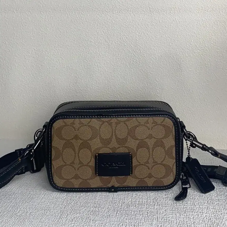 코치 COACH CM109 cpn 남자 가방 와이어트 크로스백