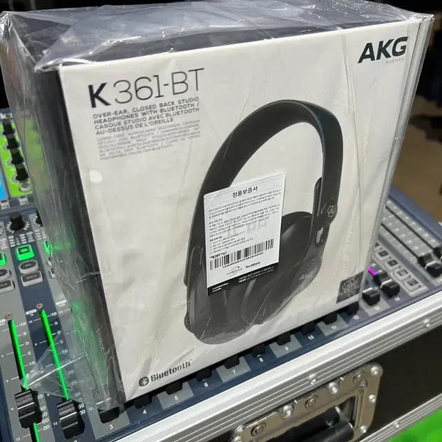 미개봉 정품 akg K361-BT 블루투스 헤드폰 판매합니다