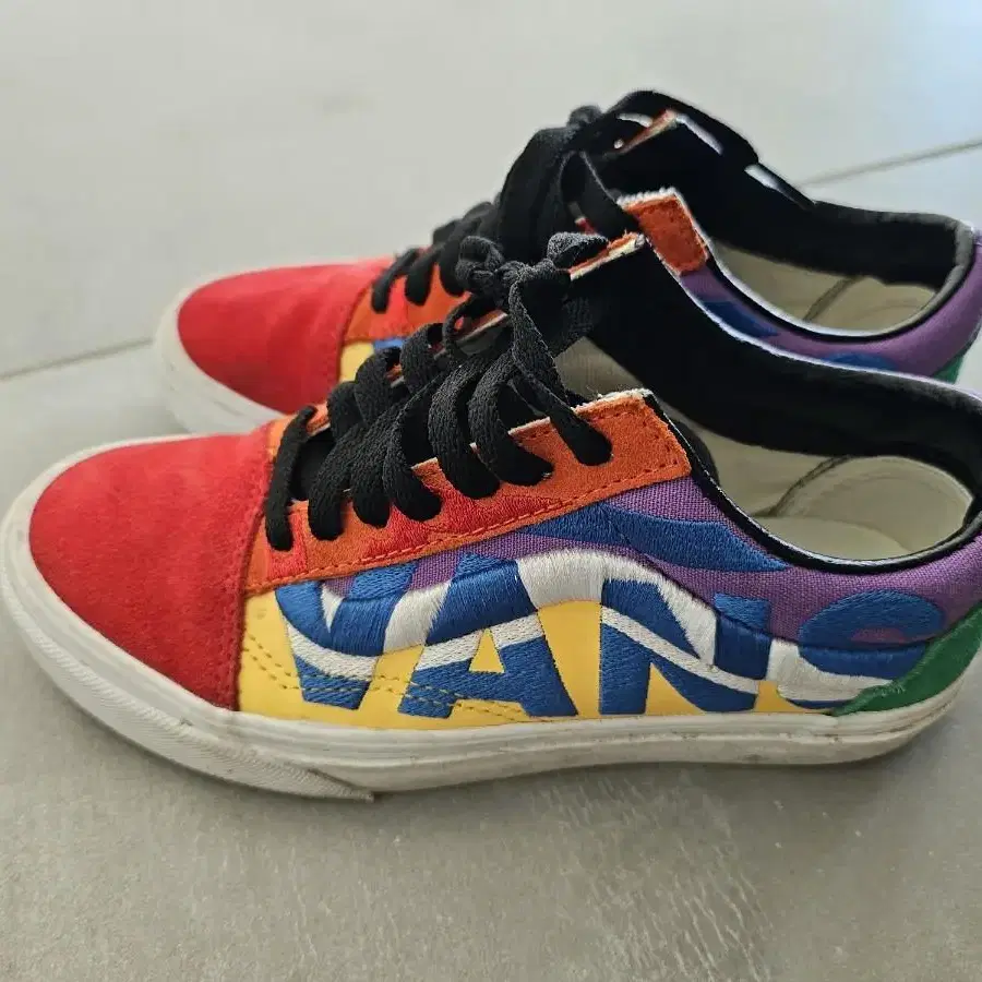 VANS 어린이 운동화