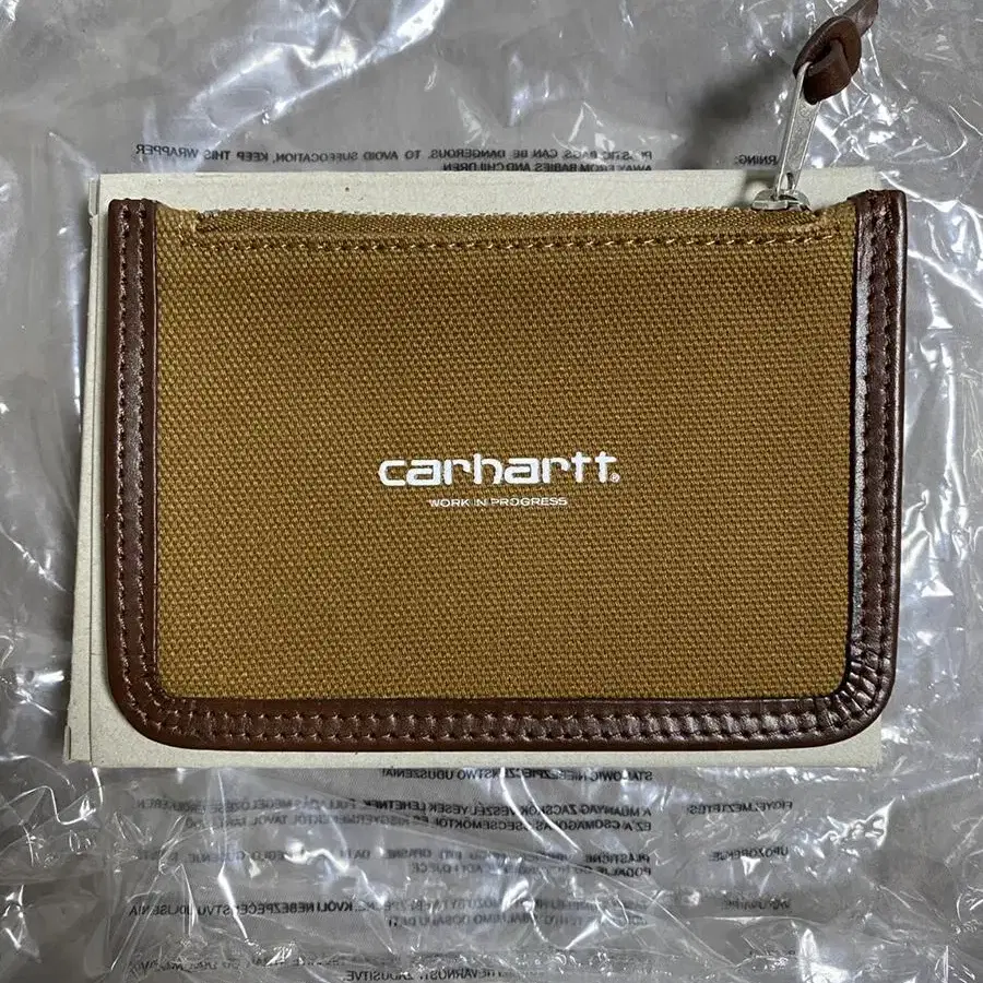 칼하트 kent wallet (Hamilton Brown) 지갑 팝니다.