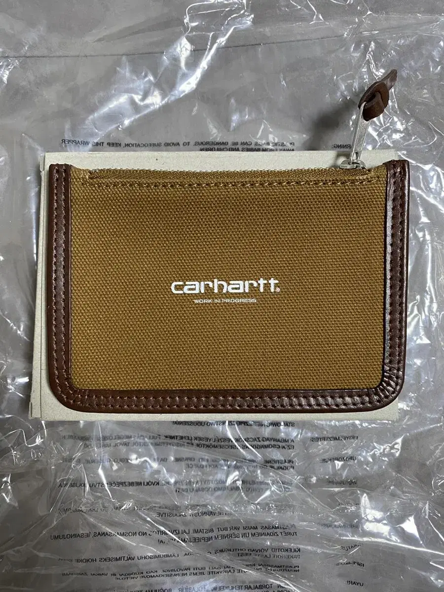 칼하트 kent wallet (Hamilton Brown) 지갑 팝니다.