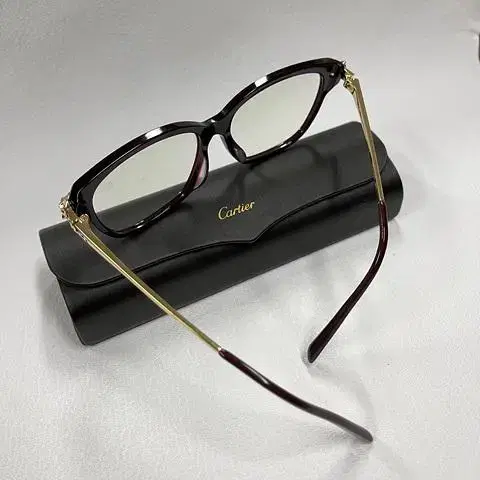 CARTIER Glasses 까르띠에,까르띠에안경,명품안경,주문제작,명품 on Bunjang with safe global shipping.